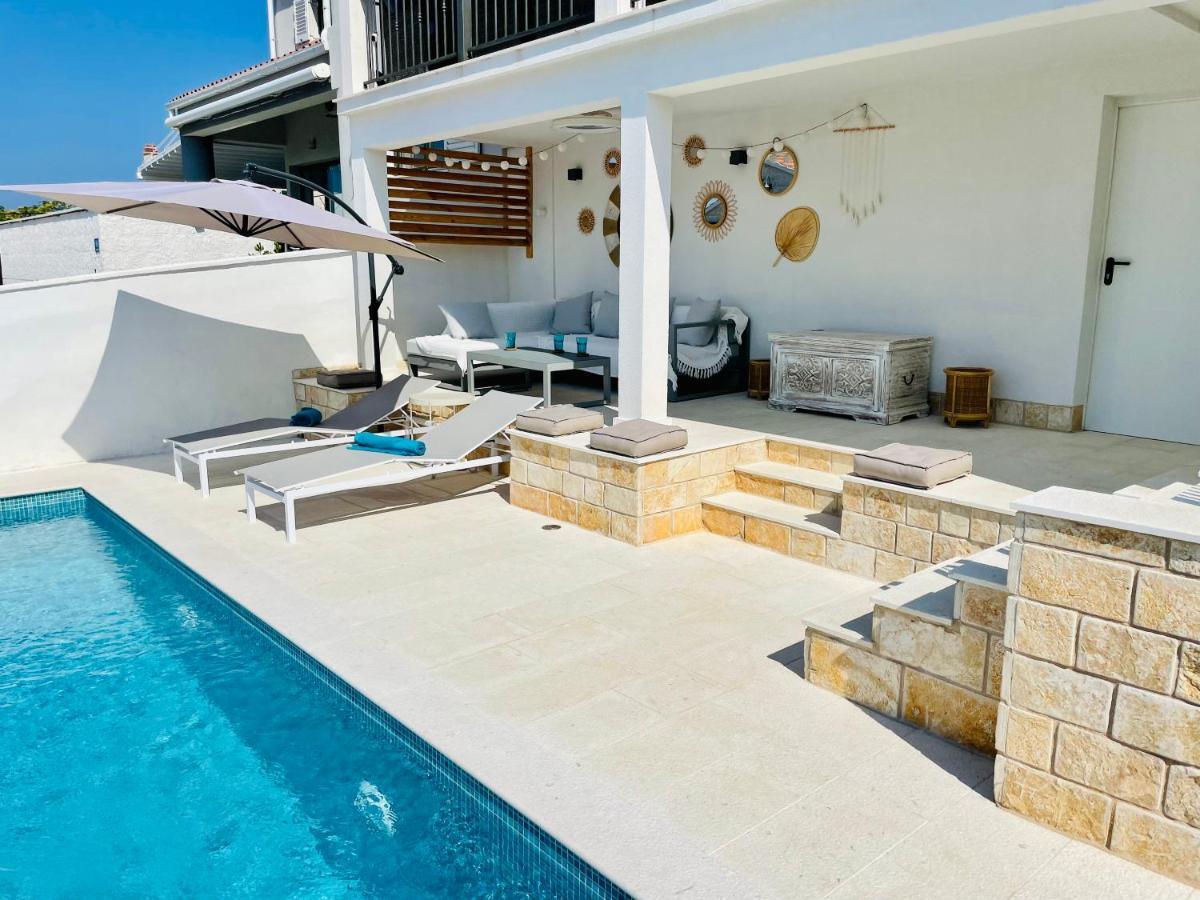 Villa Lemony Maslinica Ngoại thất bức ảnh